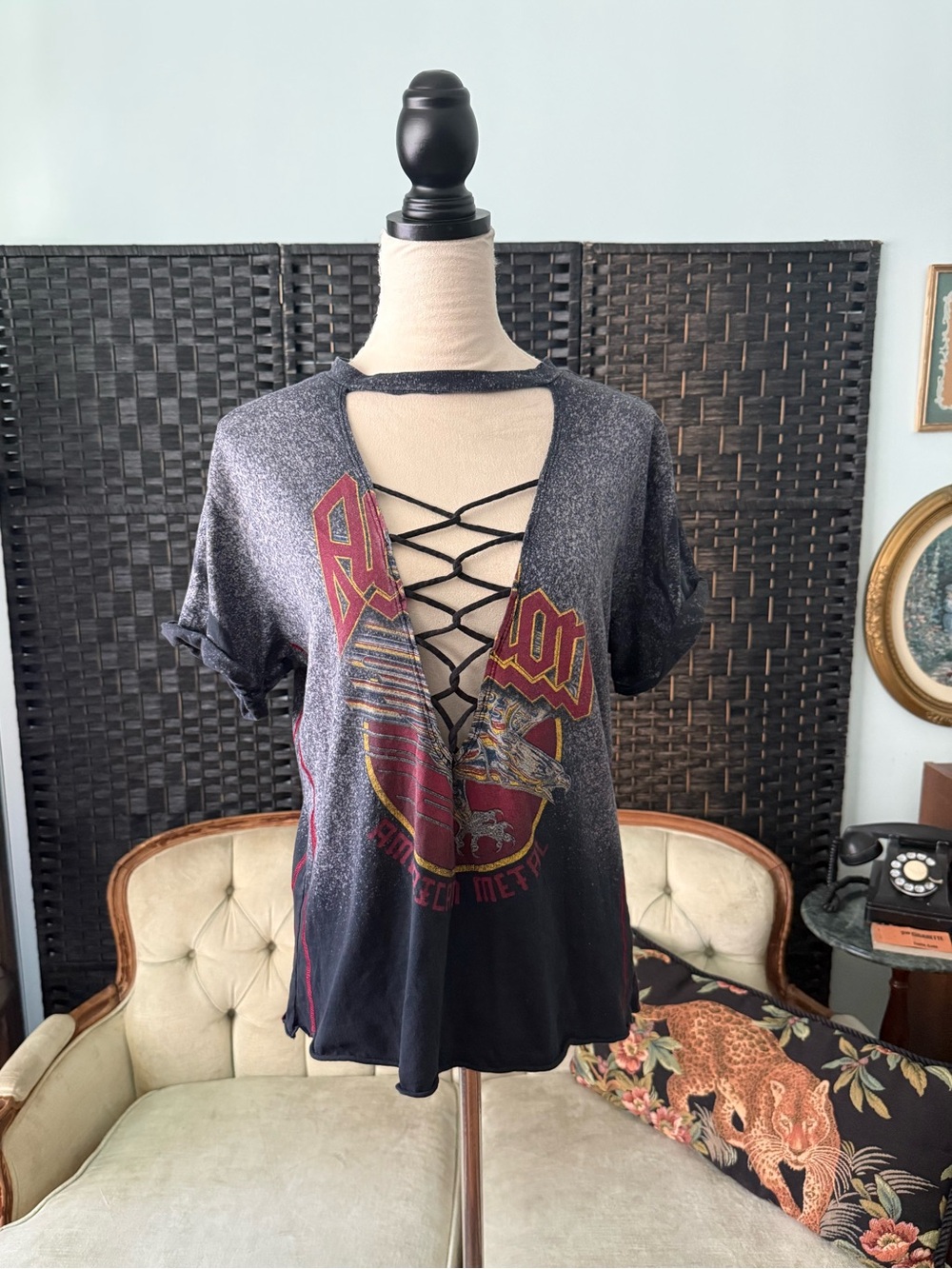 🎸 Affliction American Metal World Tour Lace Up Graphic Tee Medium Grunge Goth